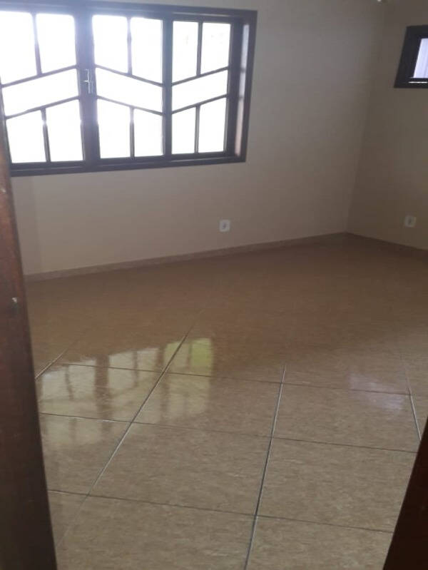 Casa para alugar com 2 quartos, 92m² - Foto 8