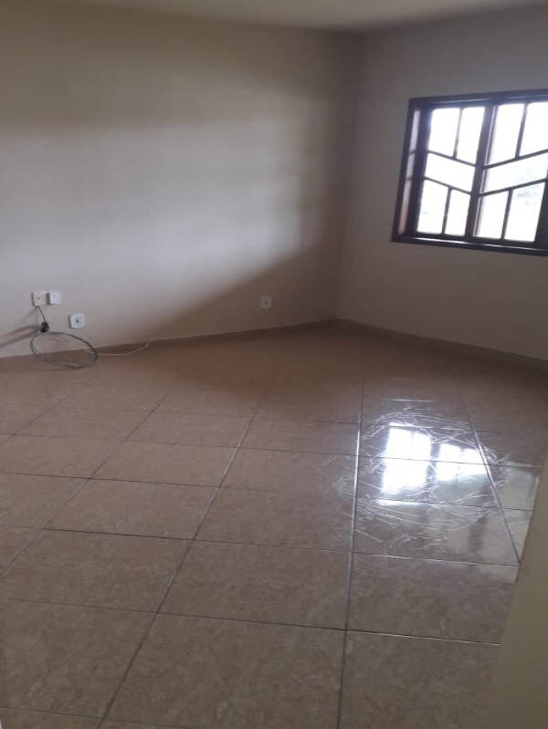 Casa para alugar com 2 quartos, 92m² - Foto 2