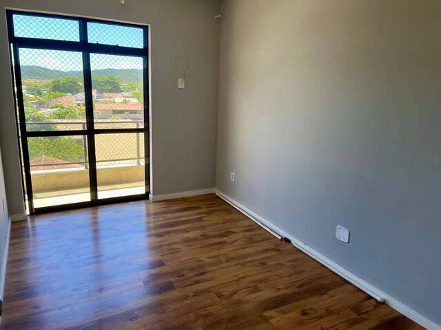 Apartamento para Venda em Cabo Frio - 4