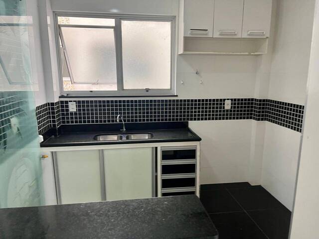 #848 - Apartamento para Venda em Cabo Frio - RJ