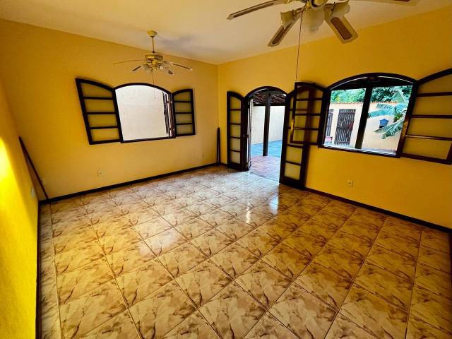 #885 - Casa para Venda em Cabo Frio - RJ - 3