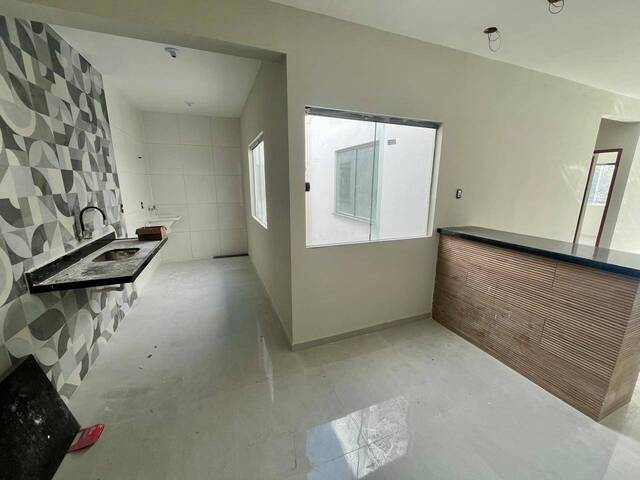 Casa em condomínio para Venda em Cabo Frio - 2